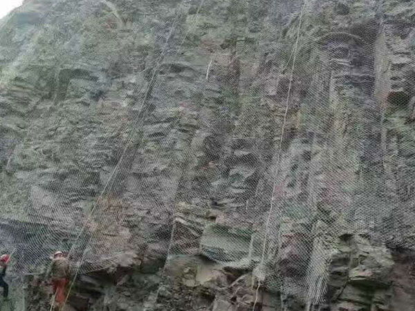 承德地质灾害治理主动防护网施工 - 河北国隆边坡防护工程有限公司图片2